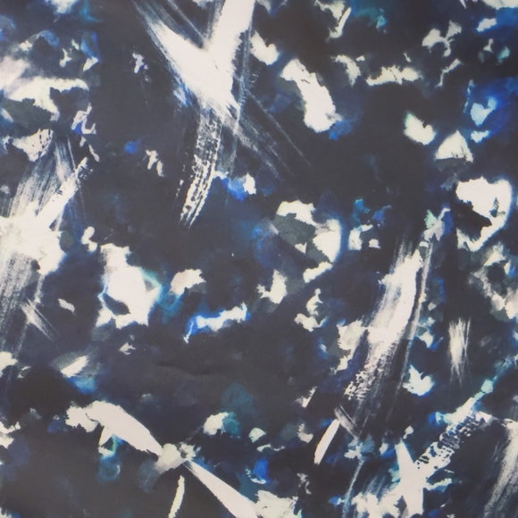 Dex Shell Top, XS Black with Blue and White Abstract Print, Short Sleeves - Picture 2 of 5